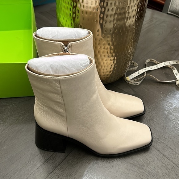 SAM EDELMAN Women's Winnie Block-Heel Booties - Picture 5 of 11